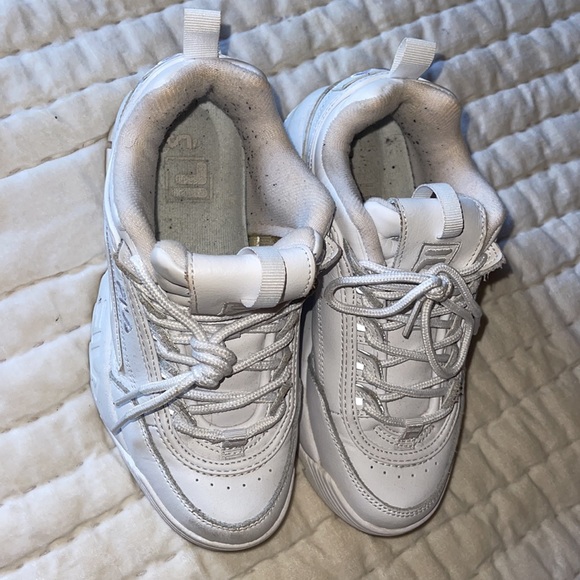 ALL WHITE FILA DISRUPTOR II PREMIUM SNEAKER - Picture 7 of 7